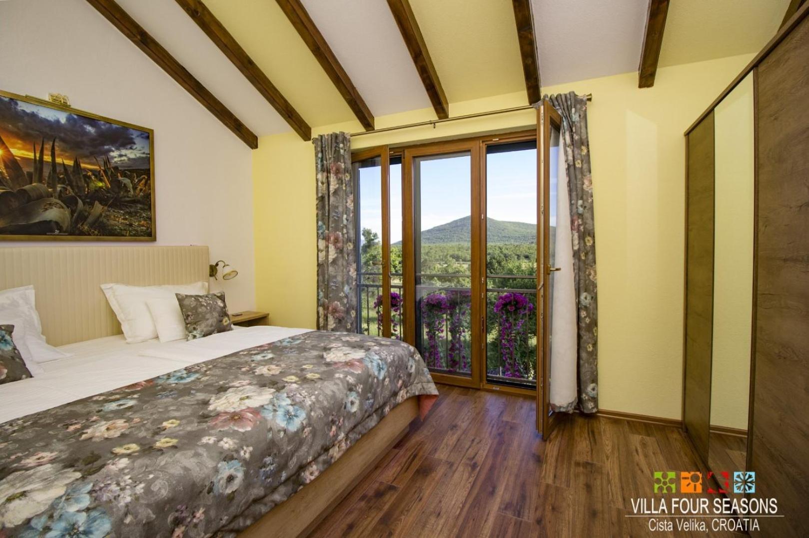 Villa Four Seasons, Heated Pool And 3 En-Suite Bathrooms Velika Cista  Exterior photo